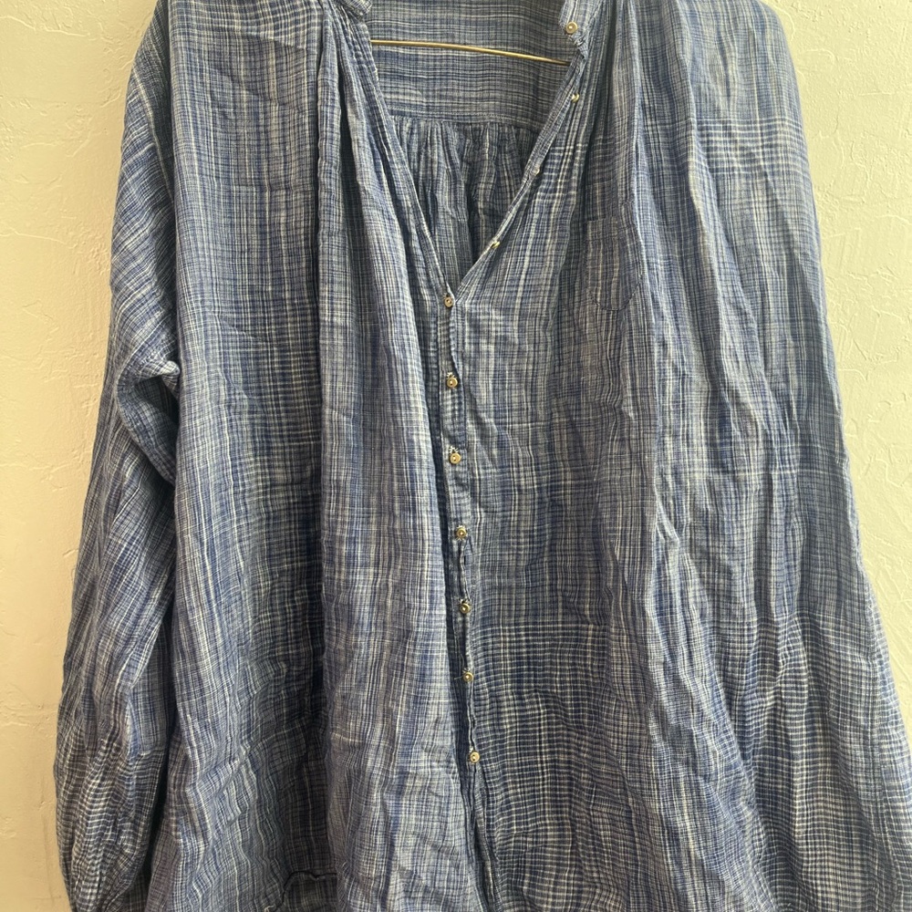 Injiri Button down